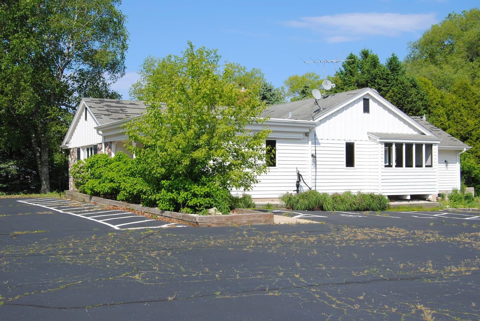 1000 Spring, Port Washington, WI