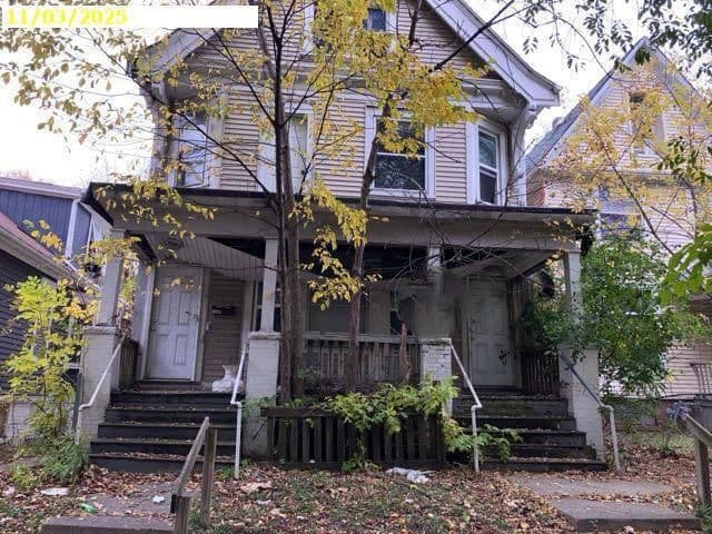 3042 2nd, Milwaukee, WI