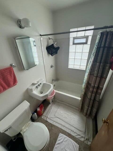 Photo 4 of 2312 71st