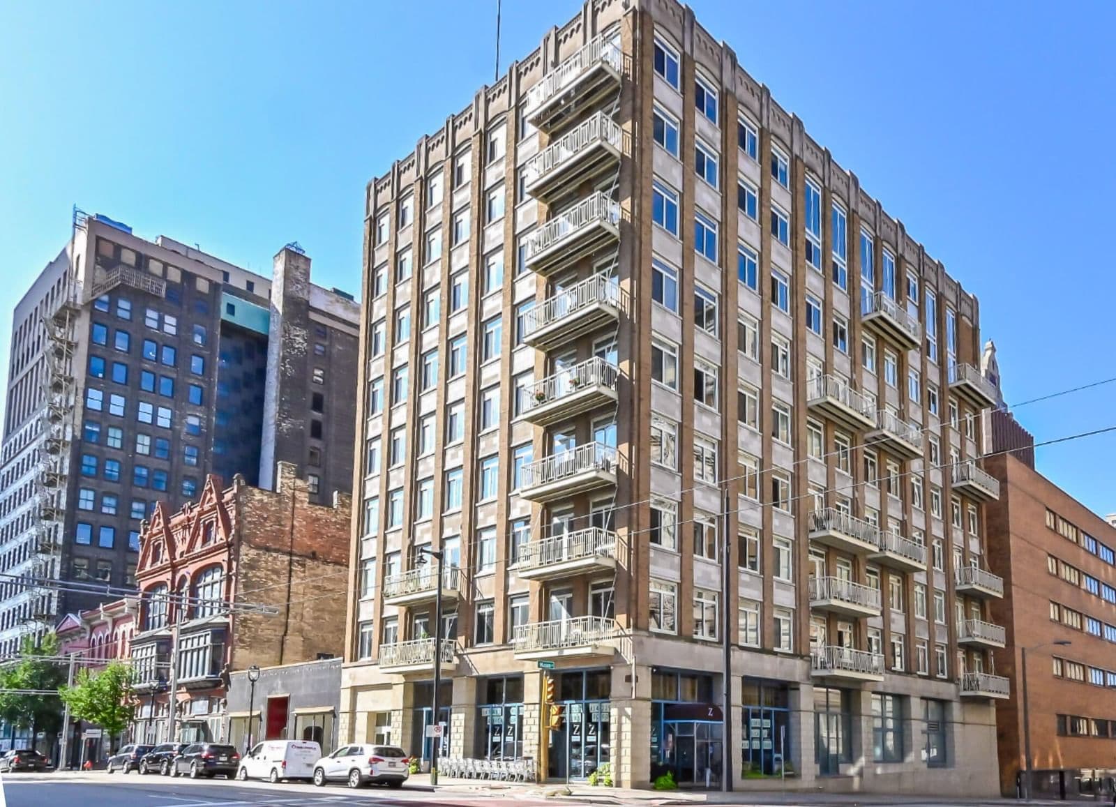 741 Milwaukee, Milwaukee, WI