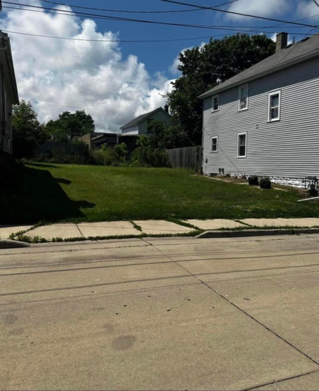 1016 Davis