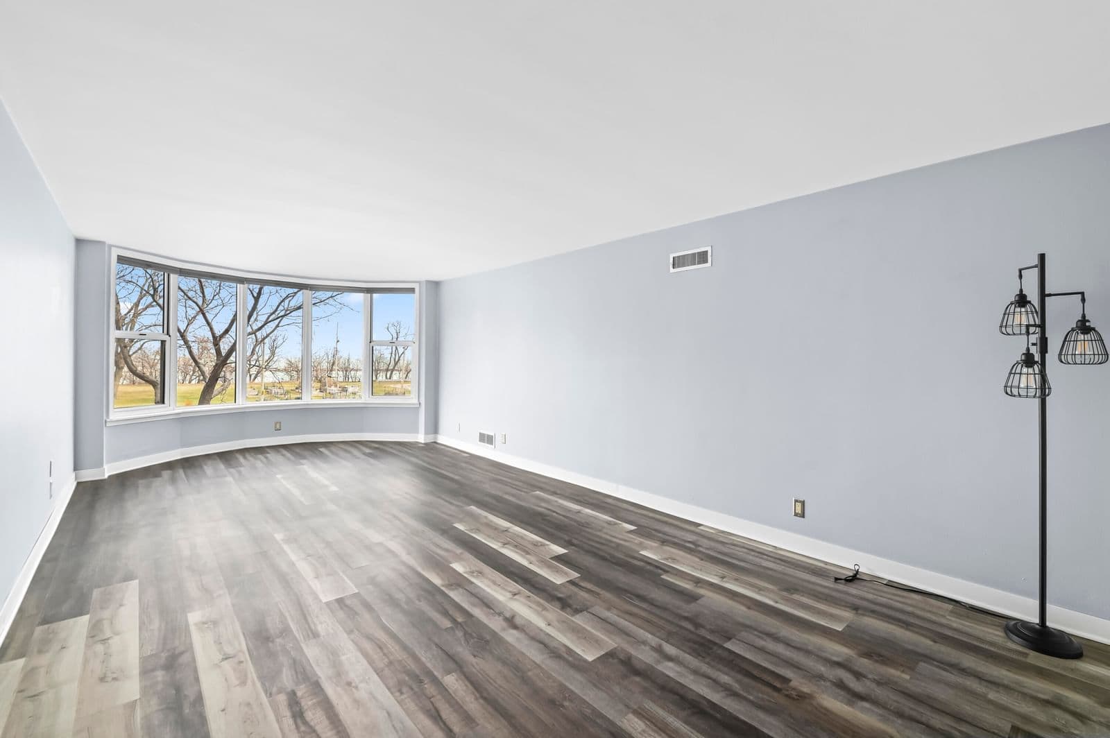 2525 Shore, Milwaukee, WI