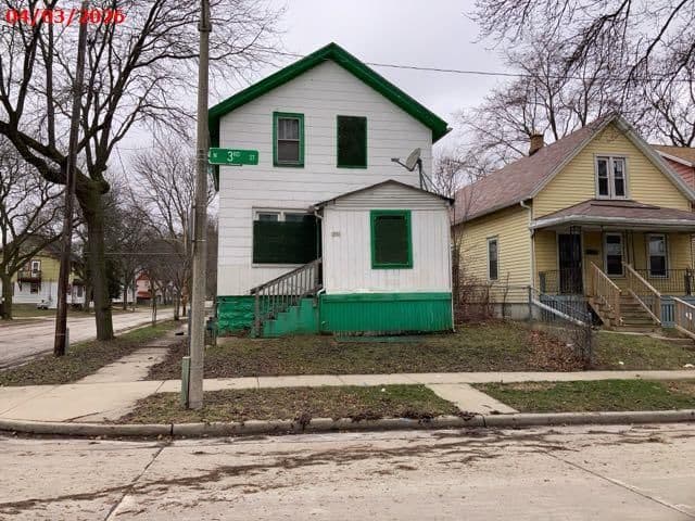 3901 3rd