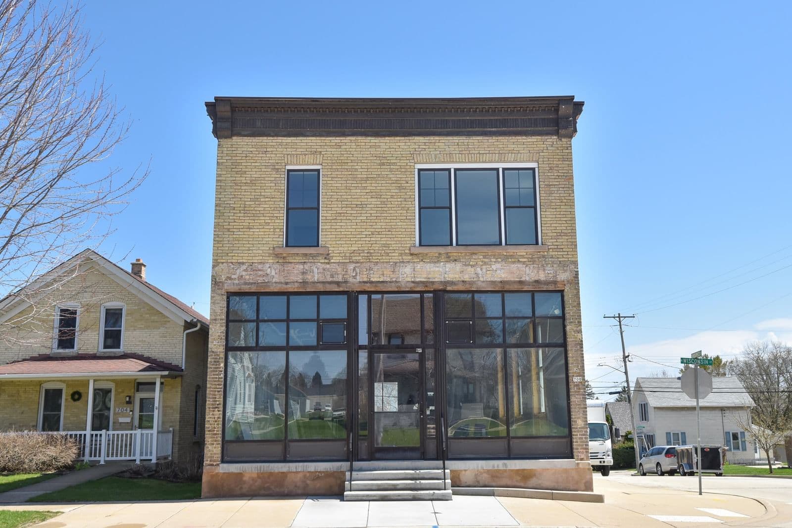 700 Wisconsin, Port Washington, WI