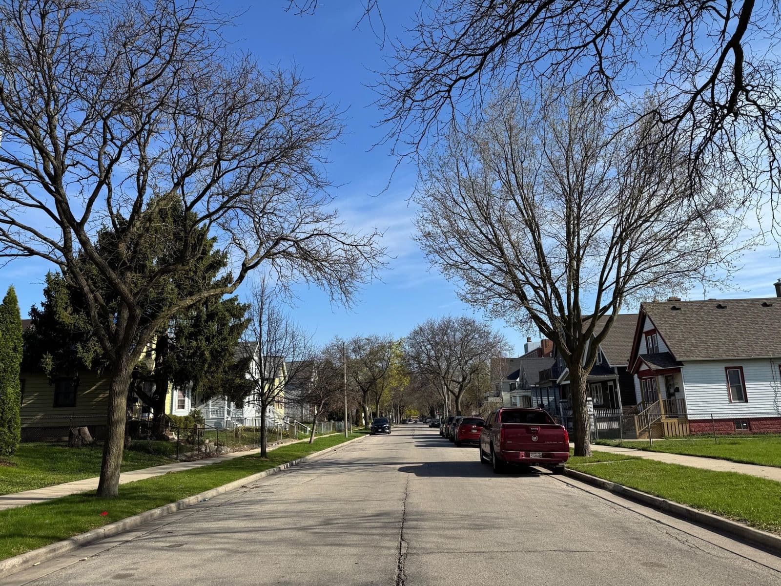 2724 Buffum
