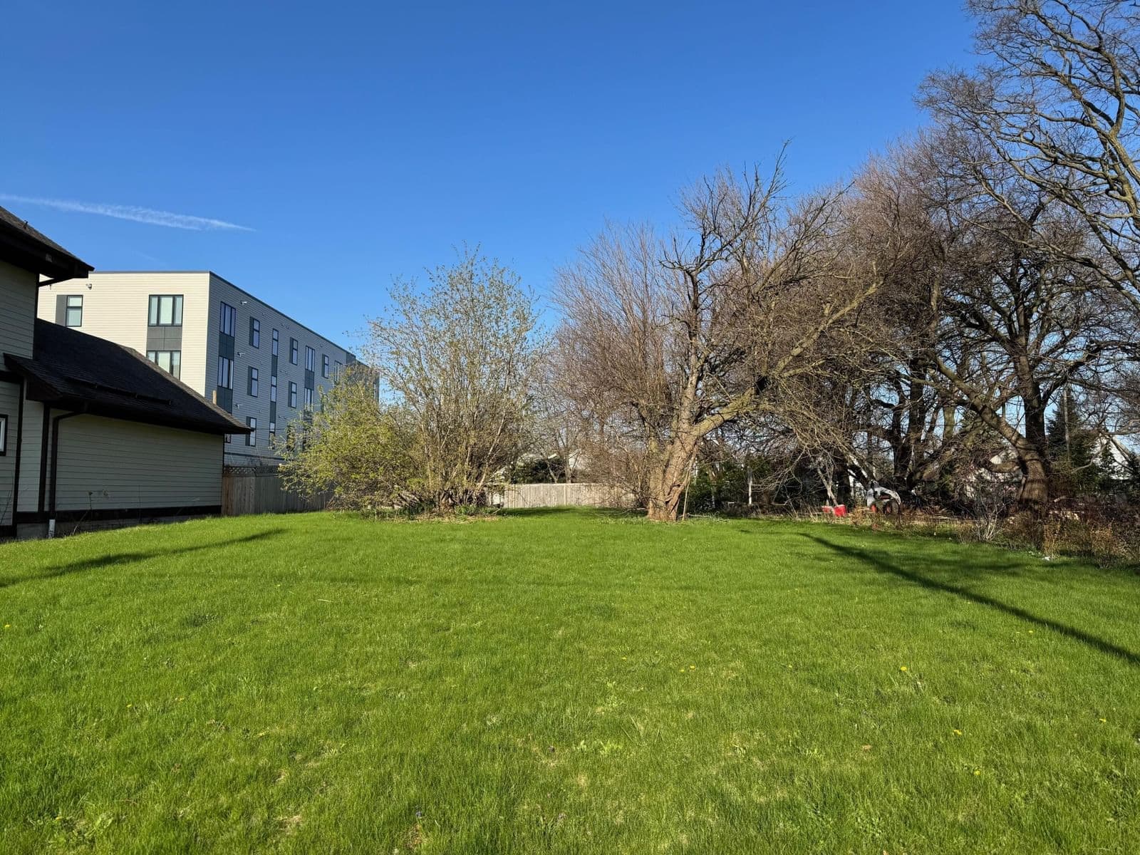 2333 6th, Milwaukee, WI
