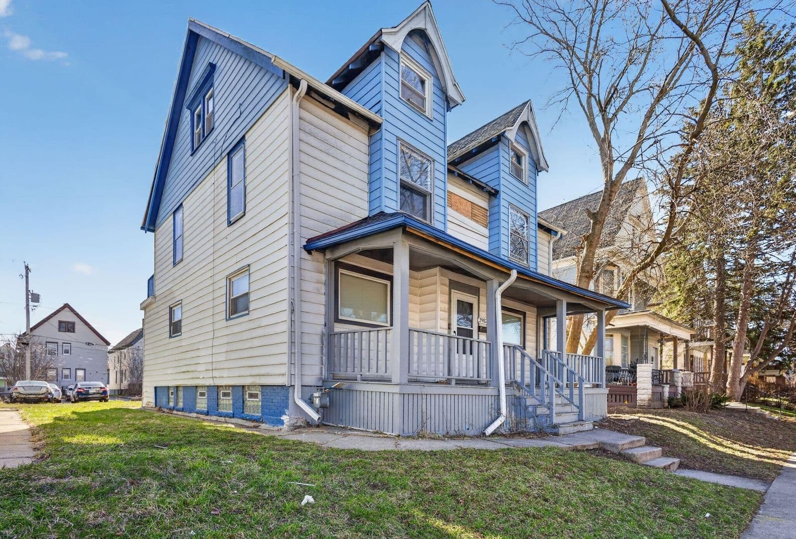 2952 Buffum