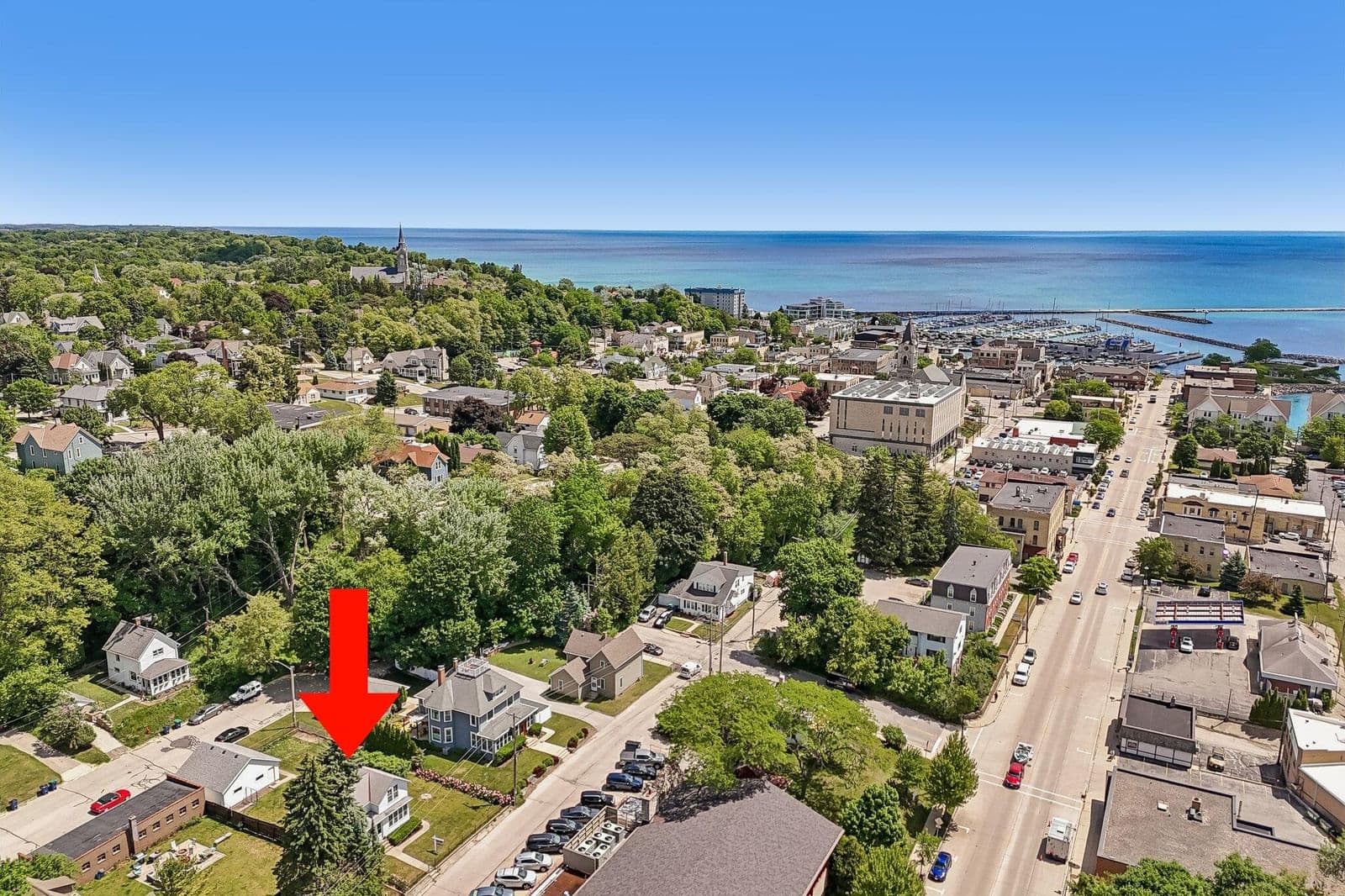317 Main, Port Washington, WI