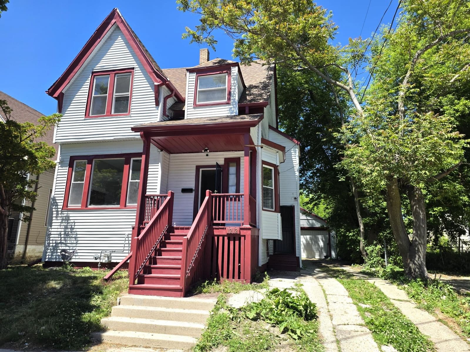 Photo 5 of 1212 Chambers