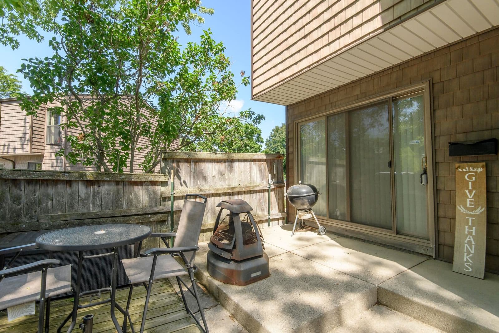 6941 Glenbrook