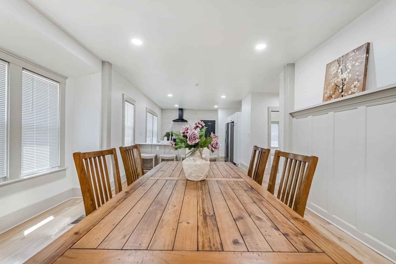 Photo 5 of 5615 Burleigh