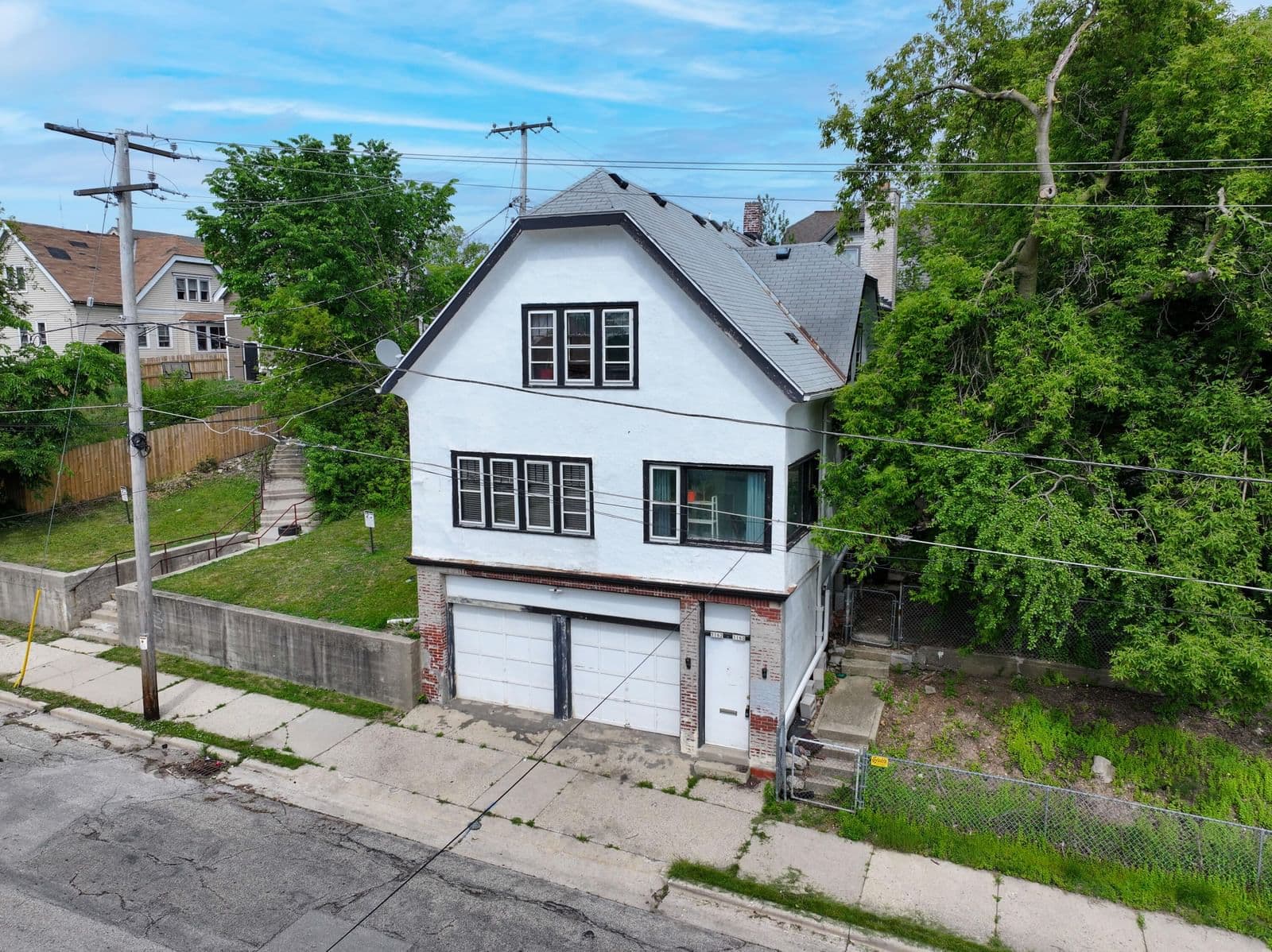 3160 Dr William Finlayson, Milwaukee, WI