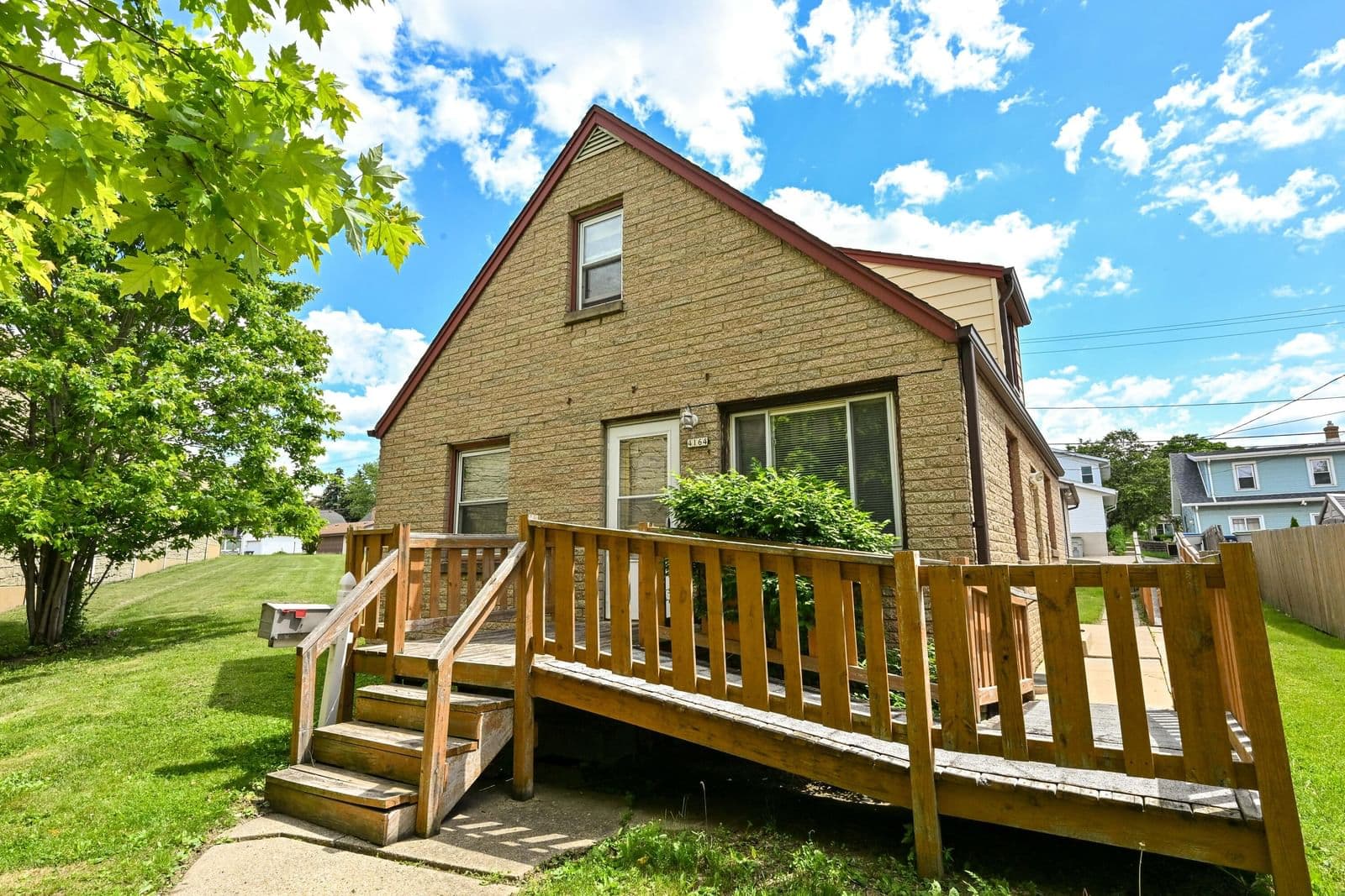 4164 4th, Milwaukee, WI