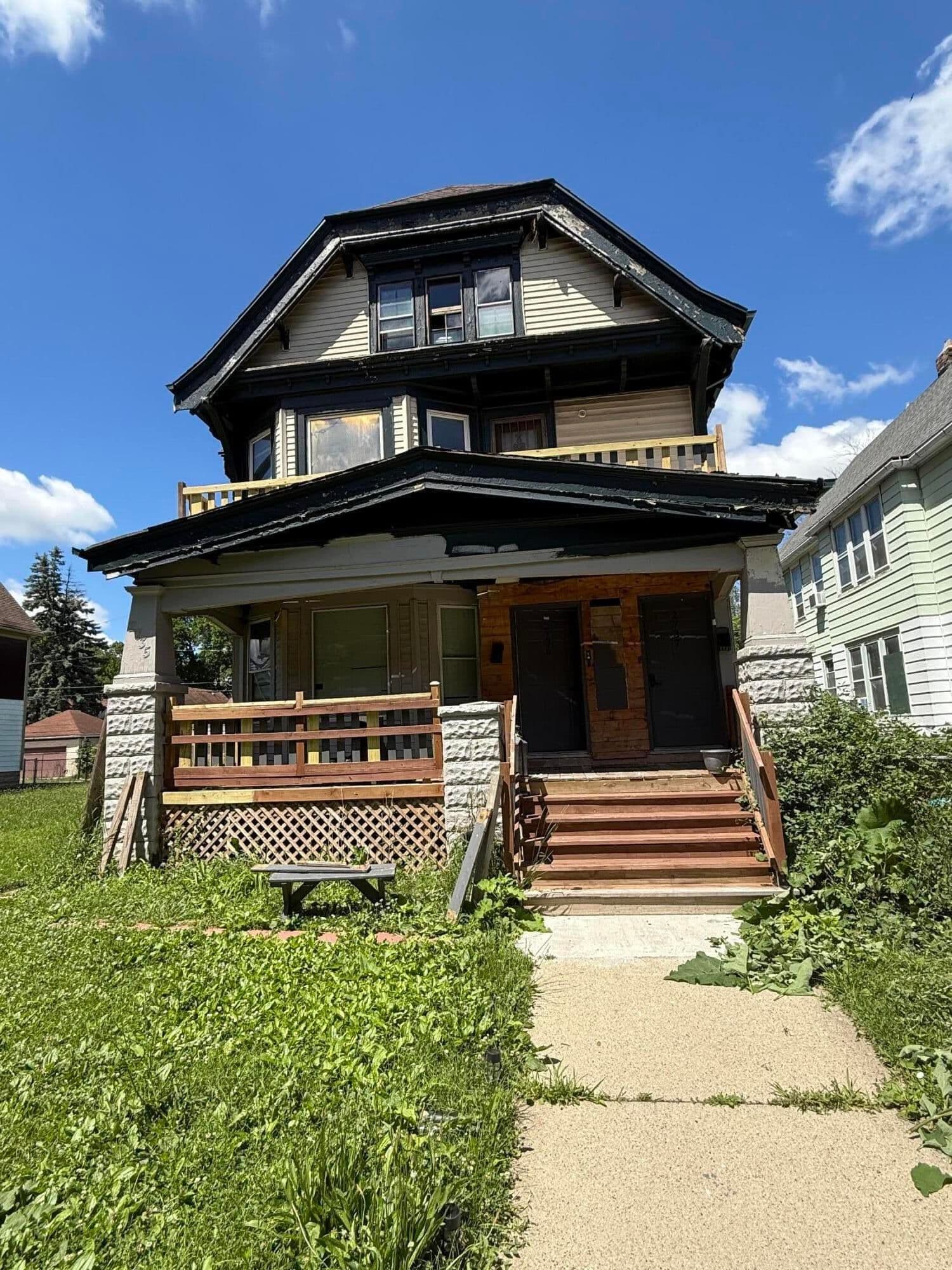 2735 37th, Milwaukee, WI