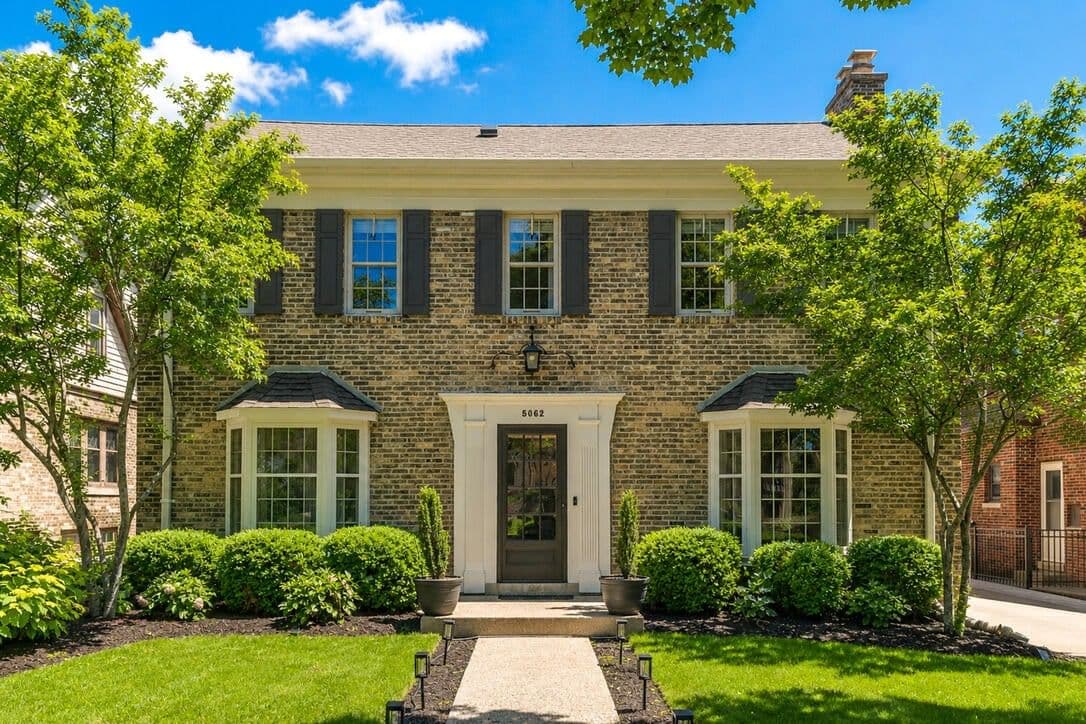5062 Larkin, Whitefish Bay, WI