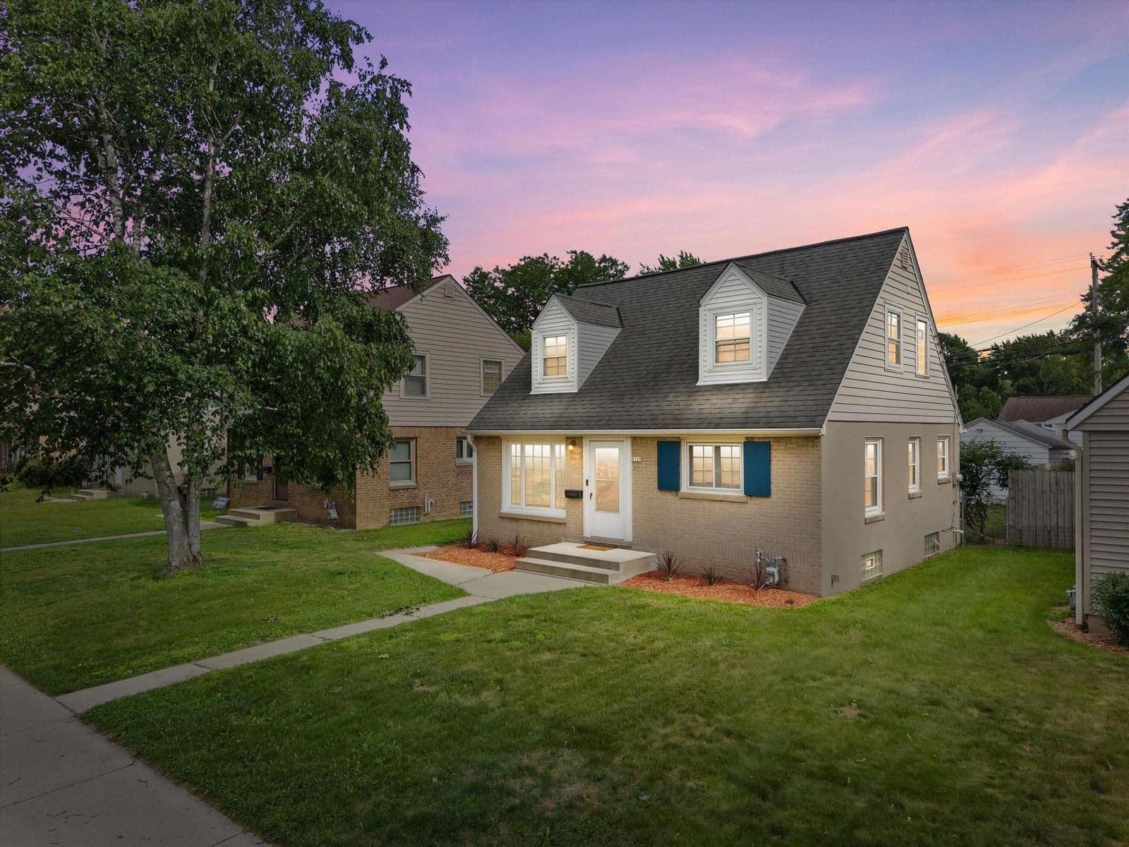 8129 Burleigh