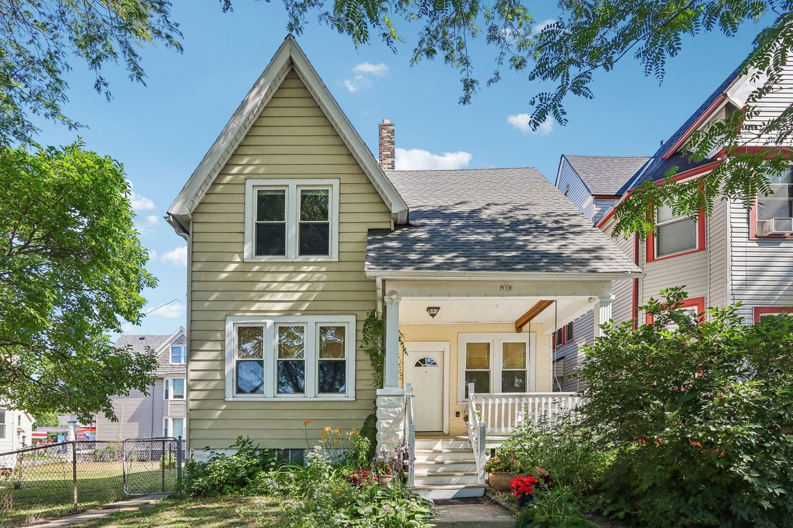 510 Garfield, Milwaukee, WI