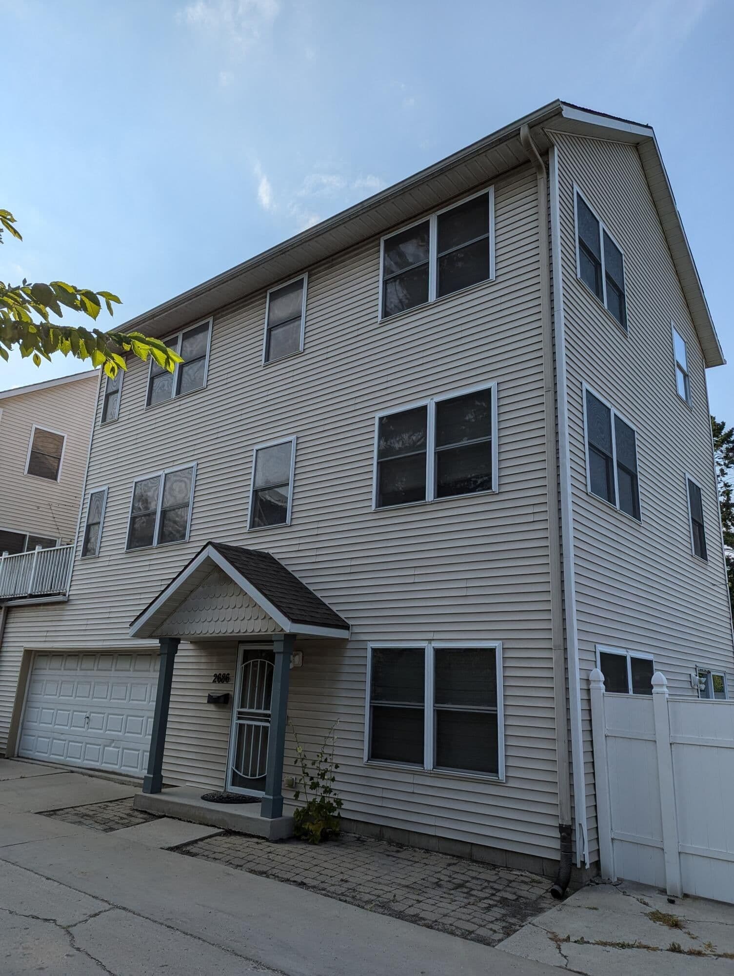 2686 Humboldt, Milwaukee, WI