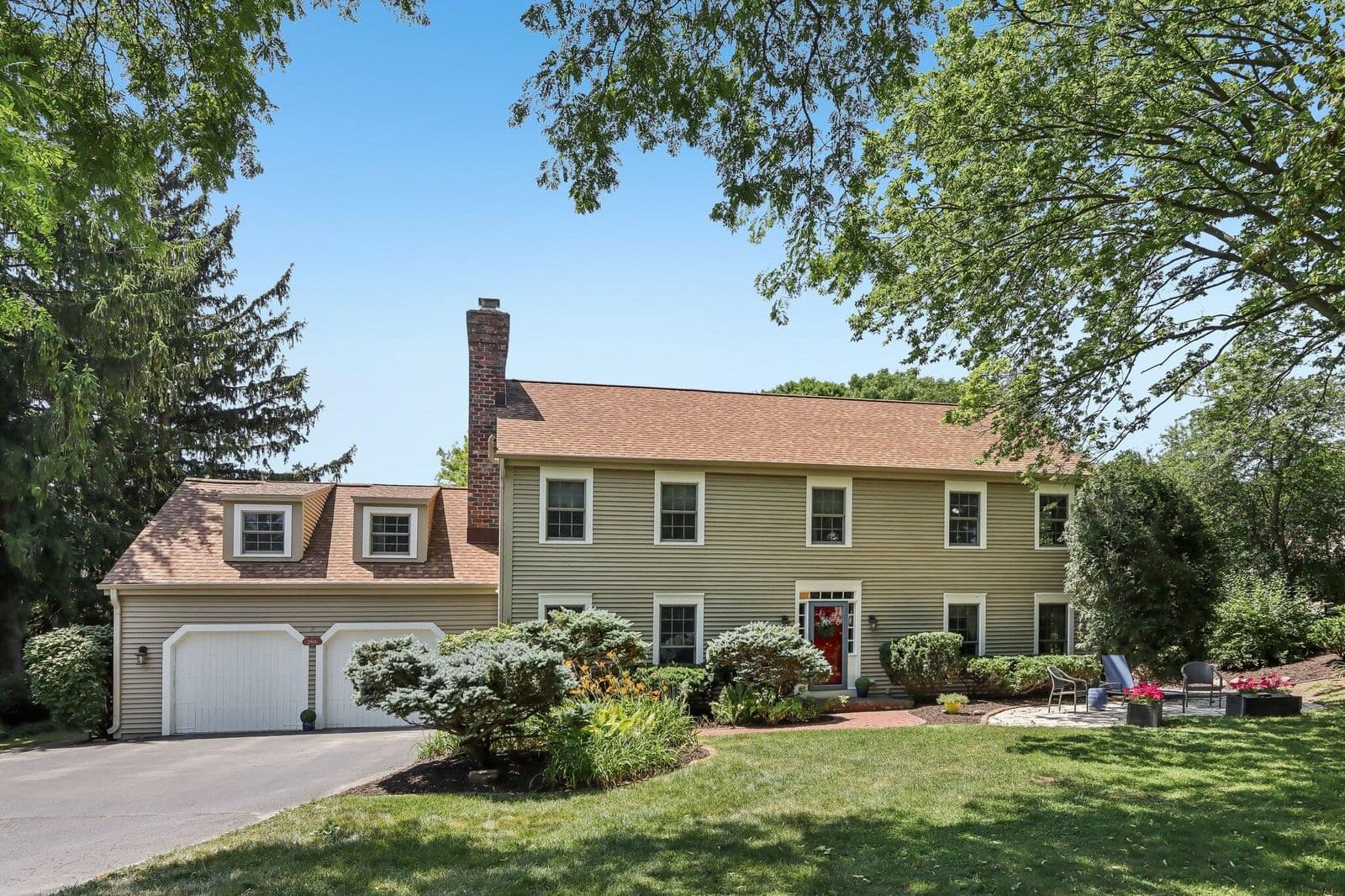 2915 Willaura, Brookfield, WI