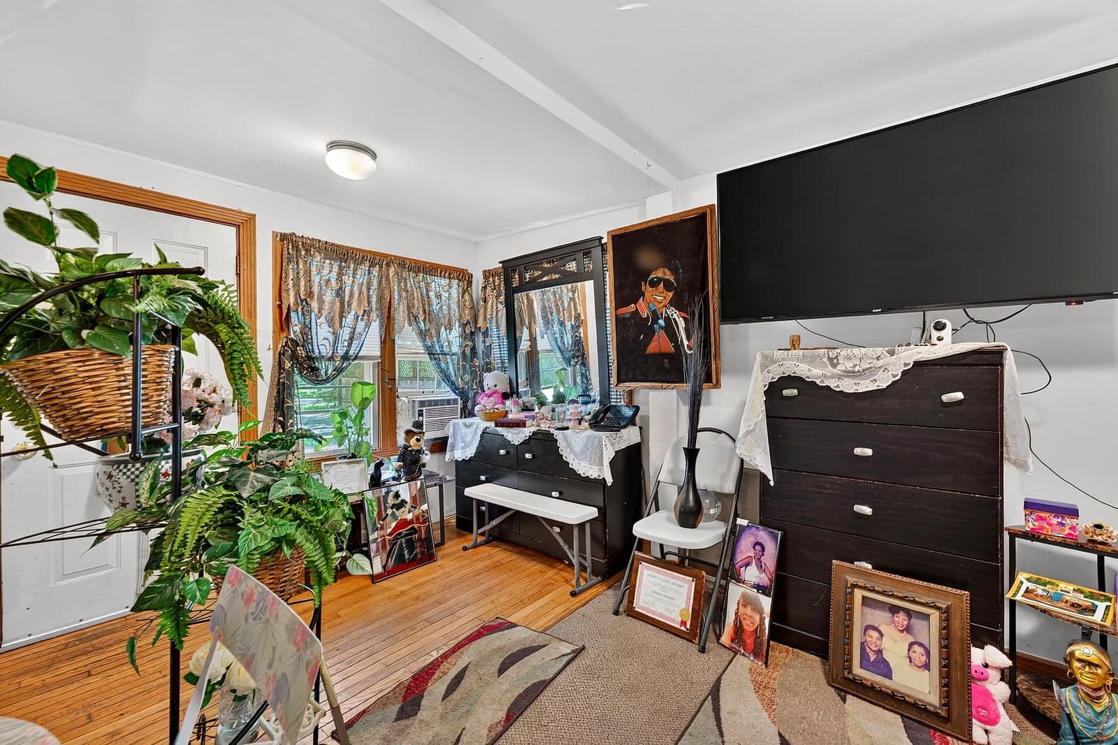 Photo 4 of 4917 47th