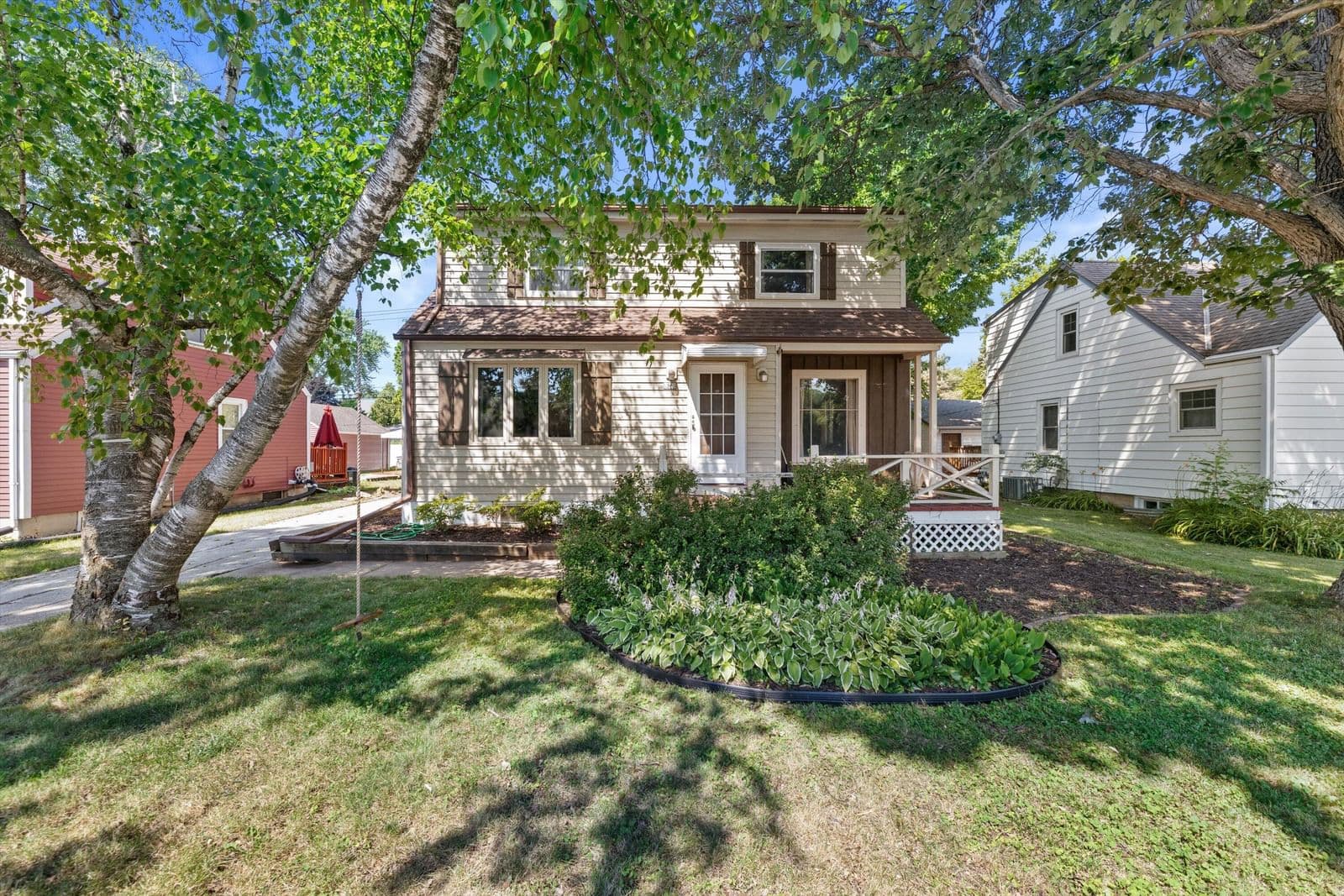 1085 Calhoun, Brookfield, WI