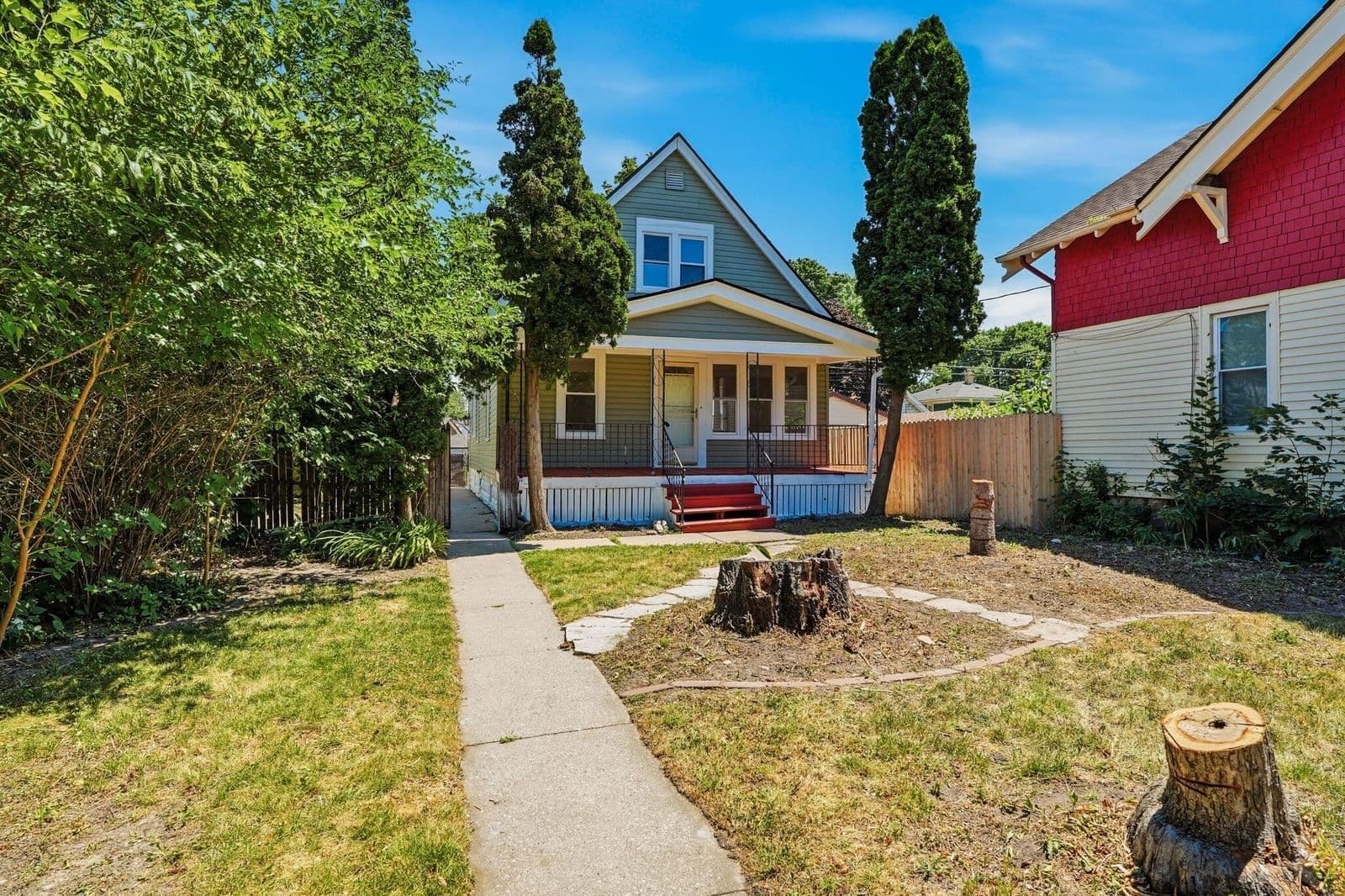 Photo 4 of 2118 68th