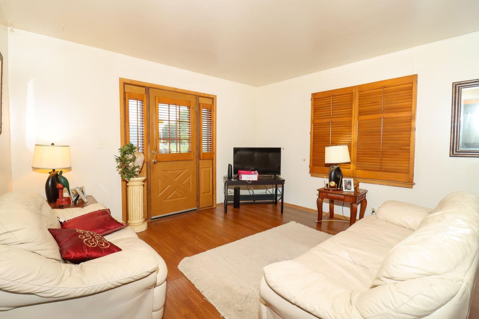 8410 Villard