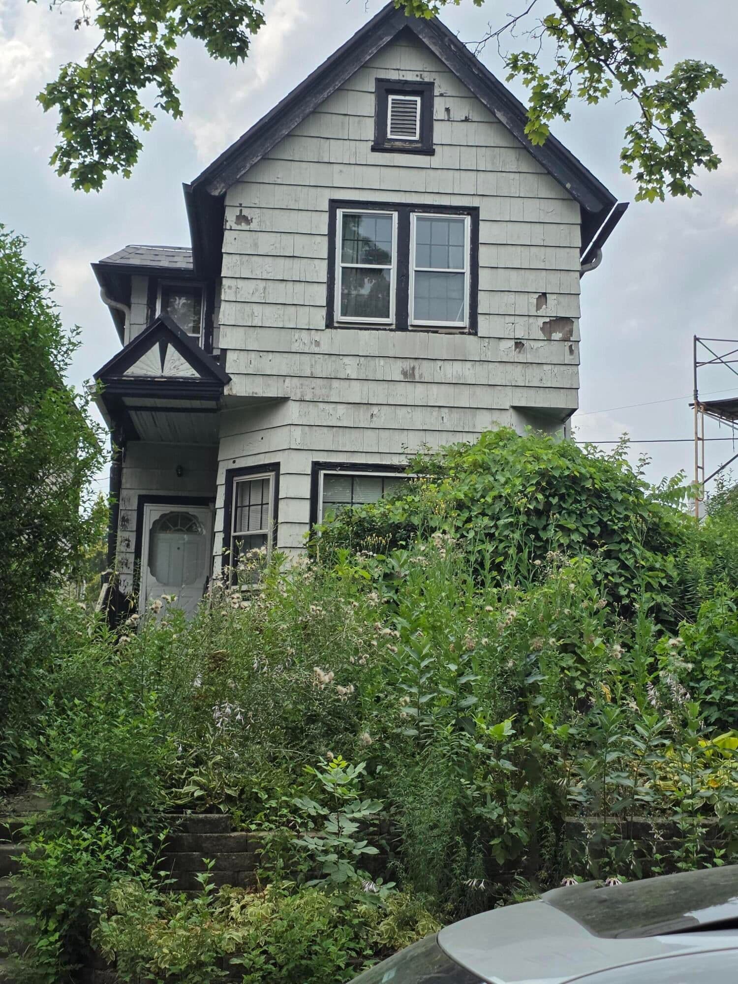 2237 Woodward, Milwaukee, WI