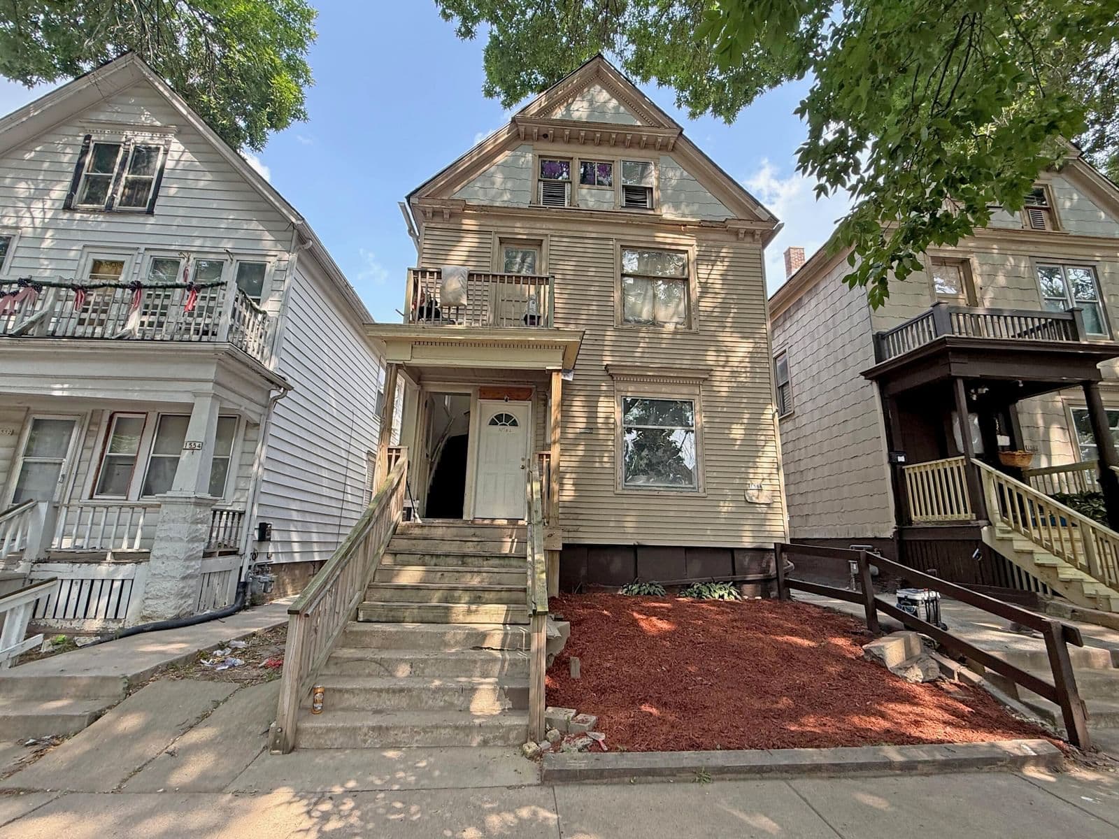 1556 24th, Milwaukee, WI