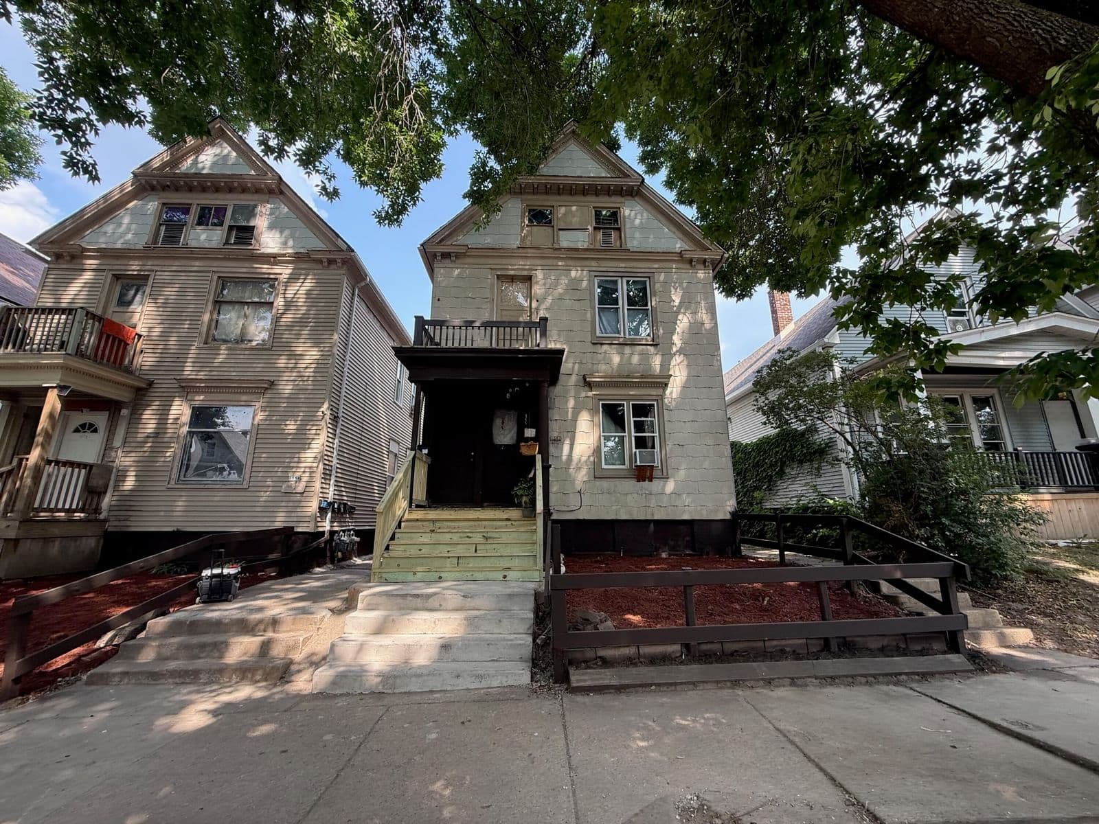 1556-1558 24th, Milwaukee, WI