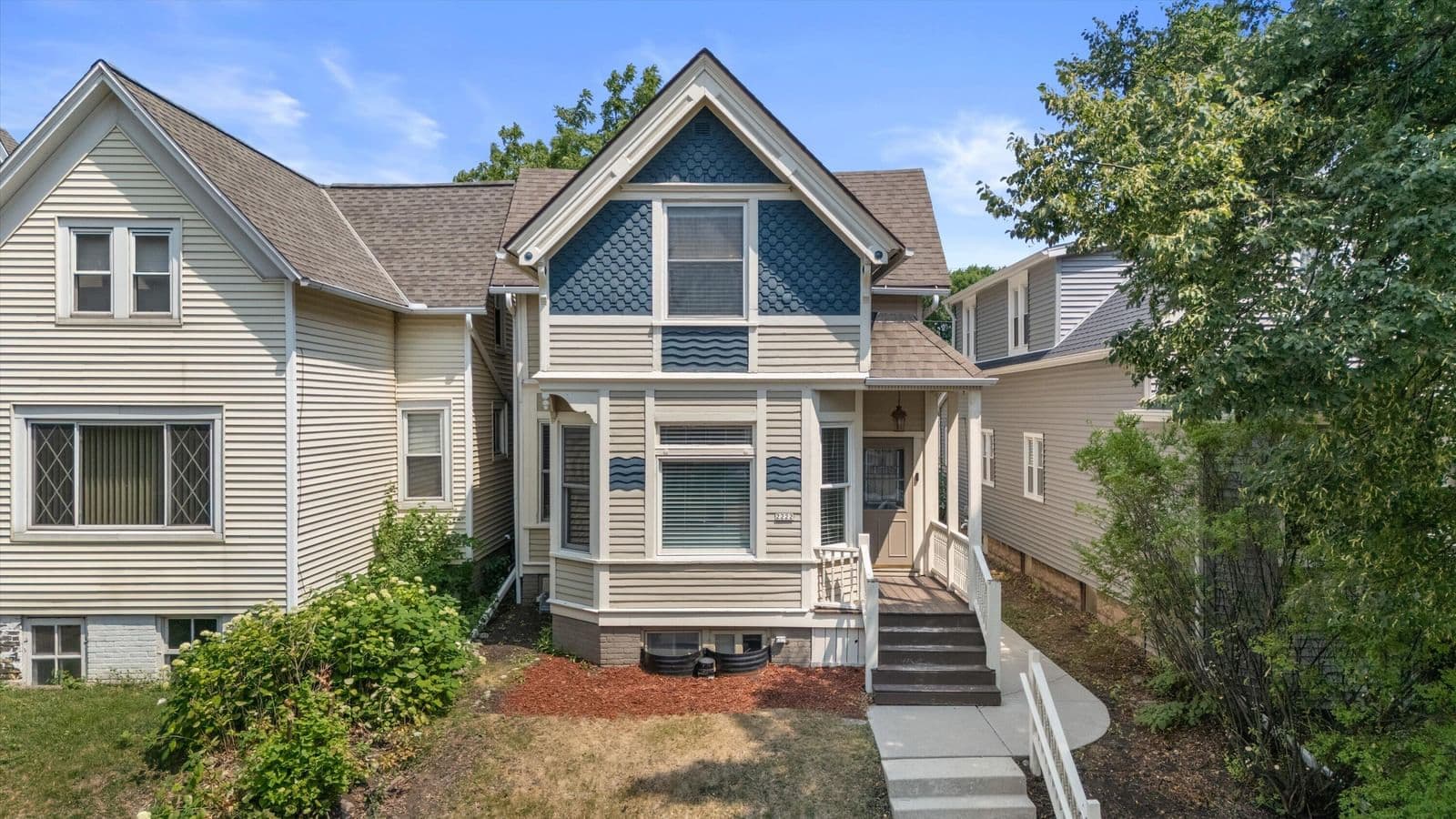 2222 Allis, Milwaukee, WI