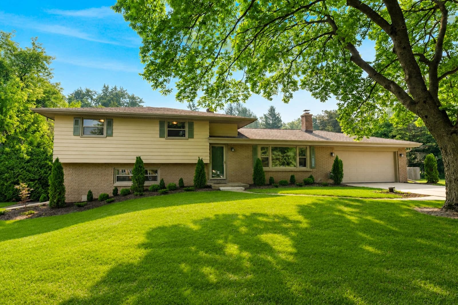 11630 Riverland