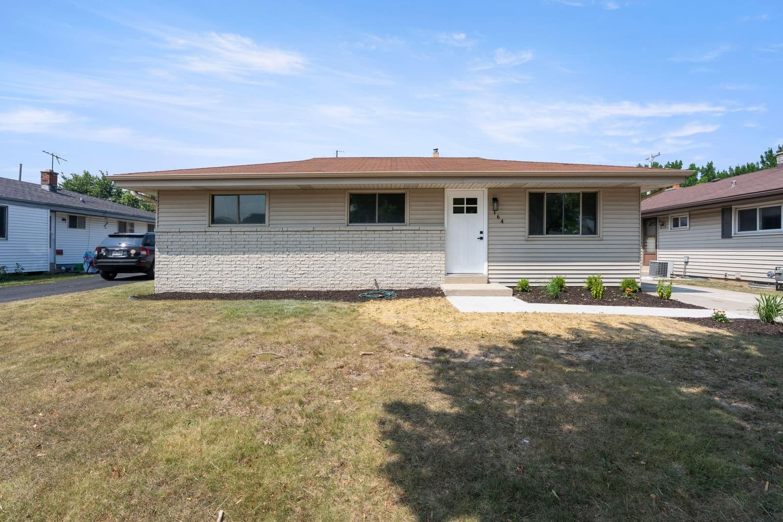 164 Uncas, Milwaukee, WI