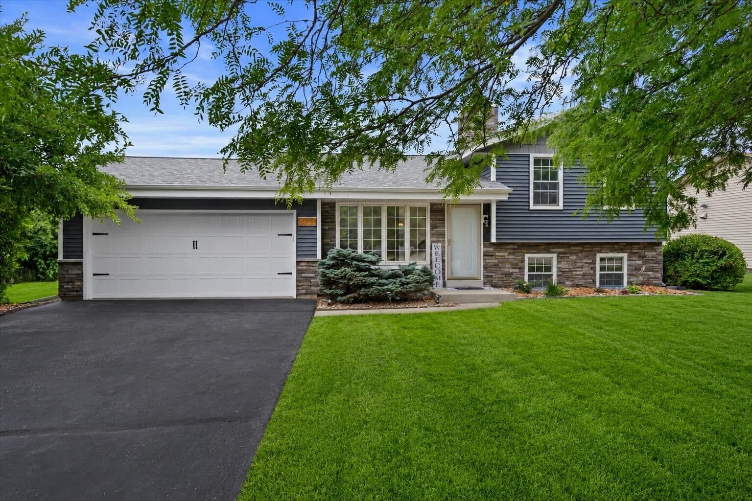 3731 Puetz, Oak Creek, WI