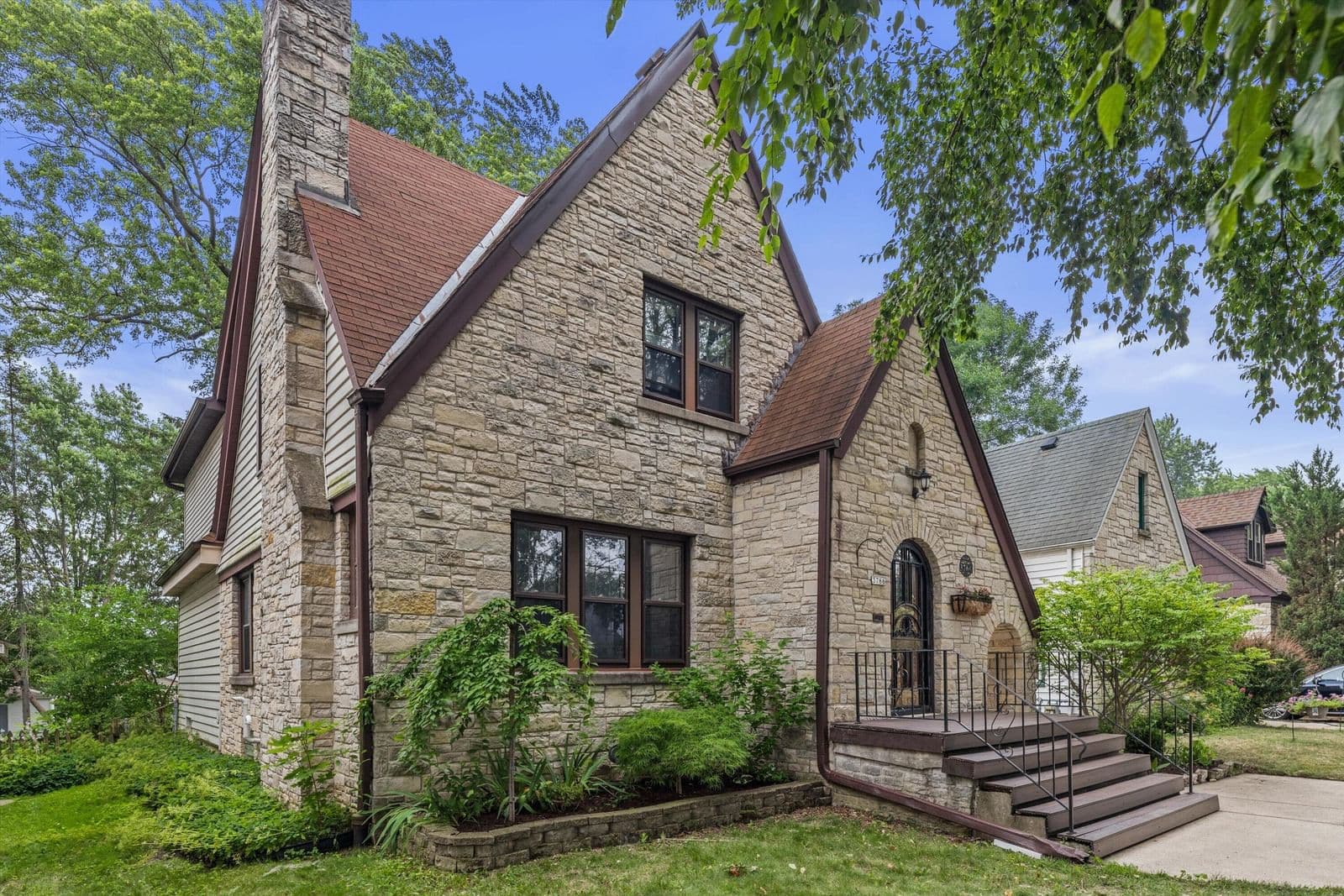 3766 Austin, Milwaukee, WI