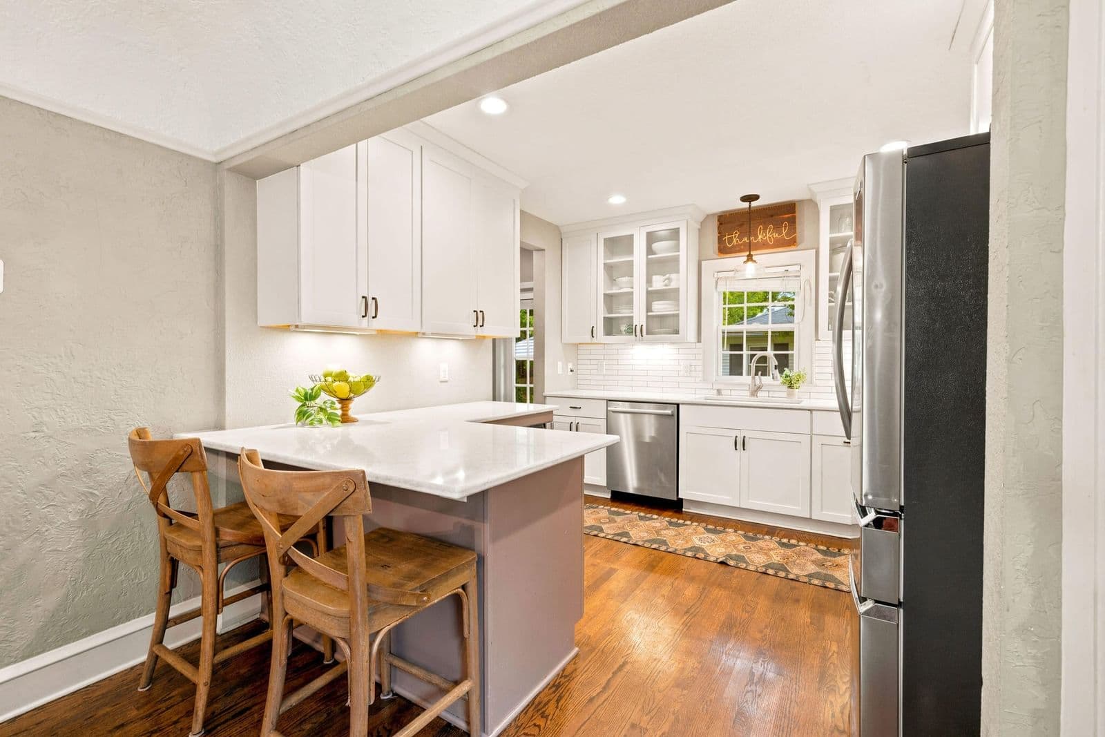 4628 Newhall