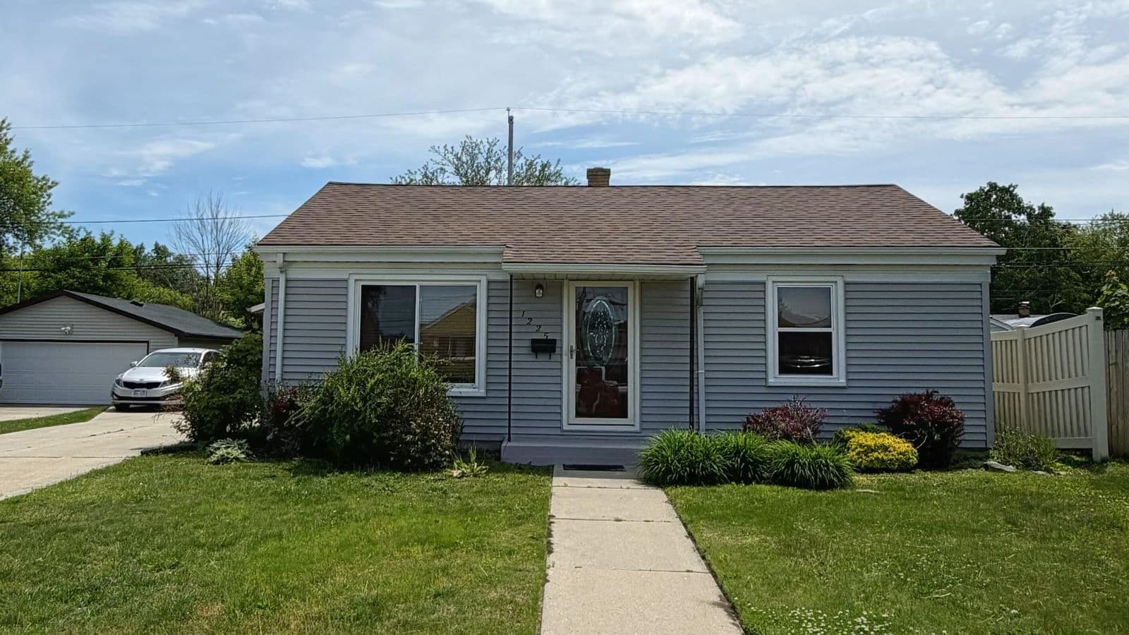 1225 Lombard