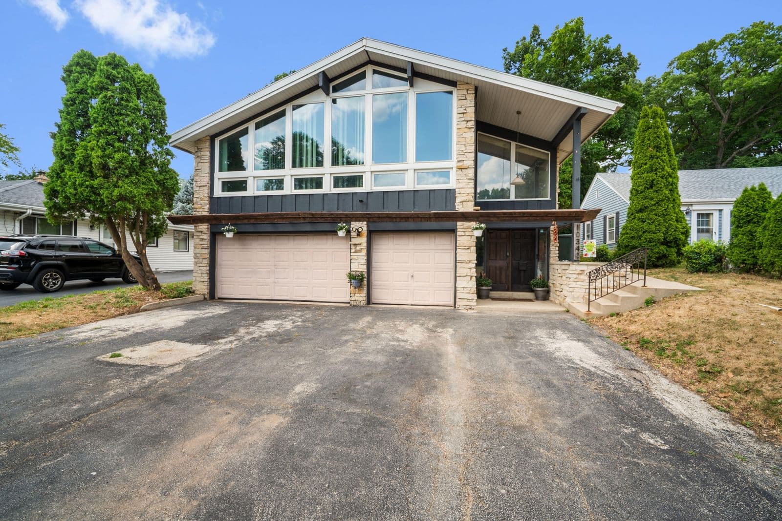 10340 Rogers, West Allis, WI