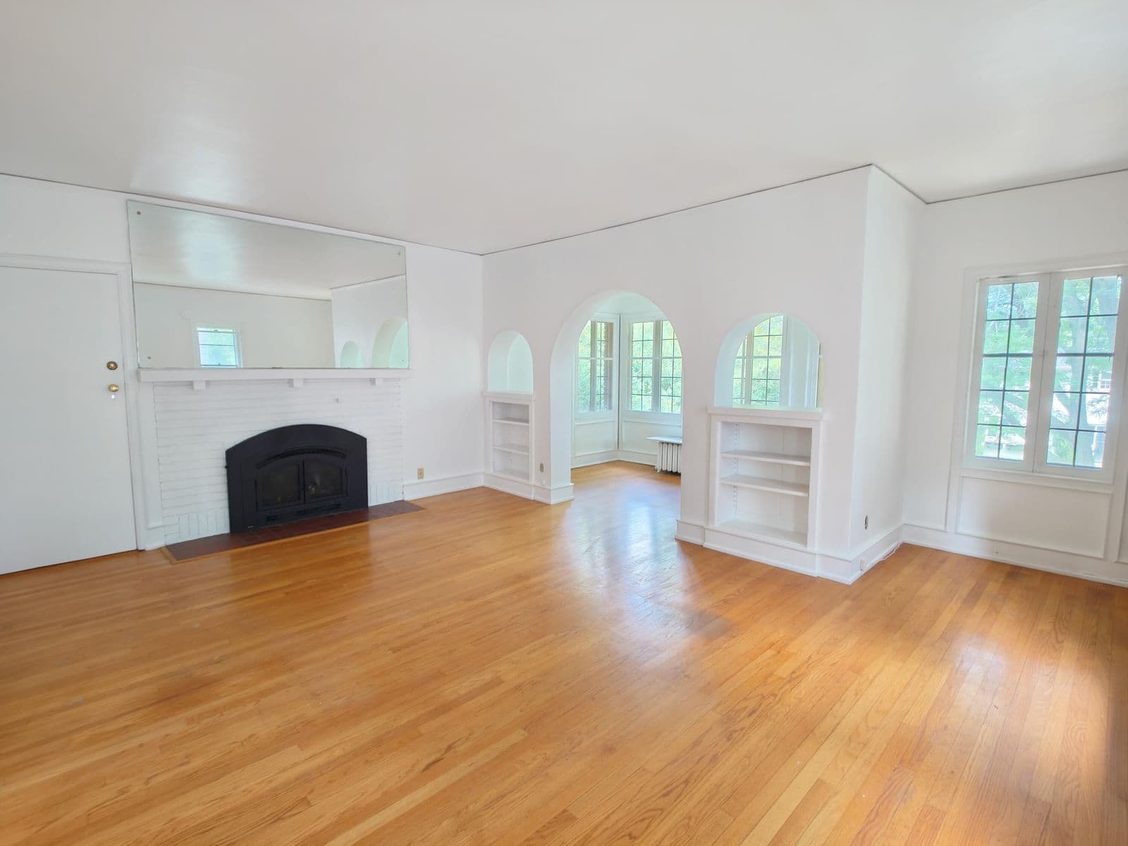 4155 Farwell