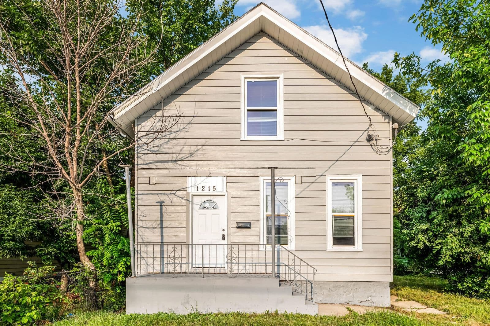 1215 Racine