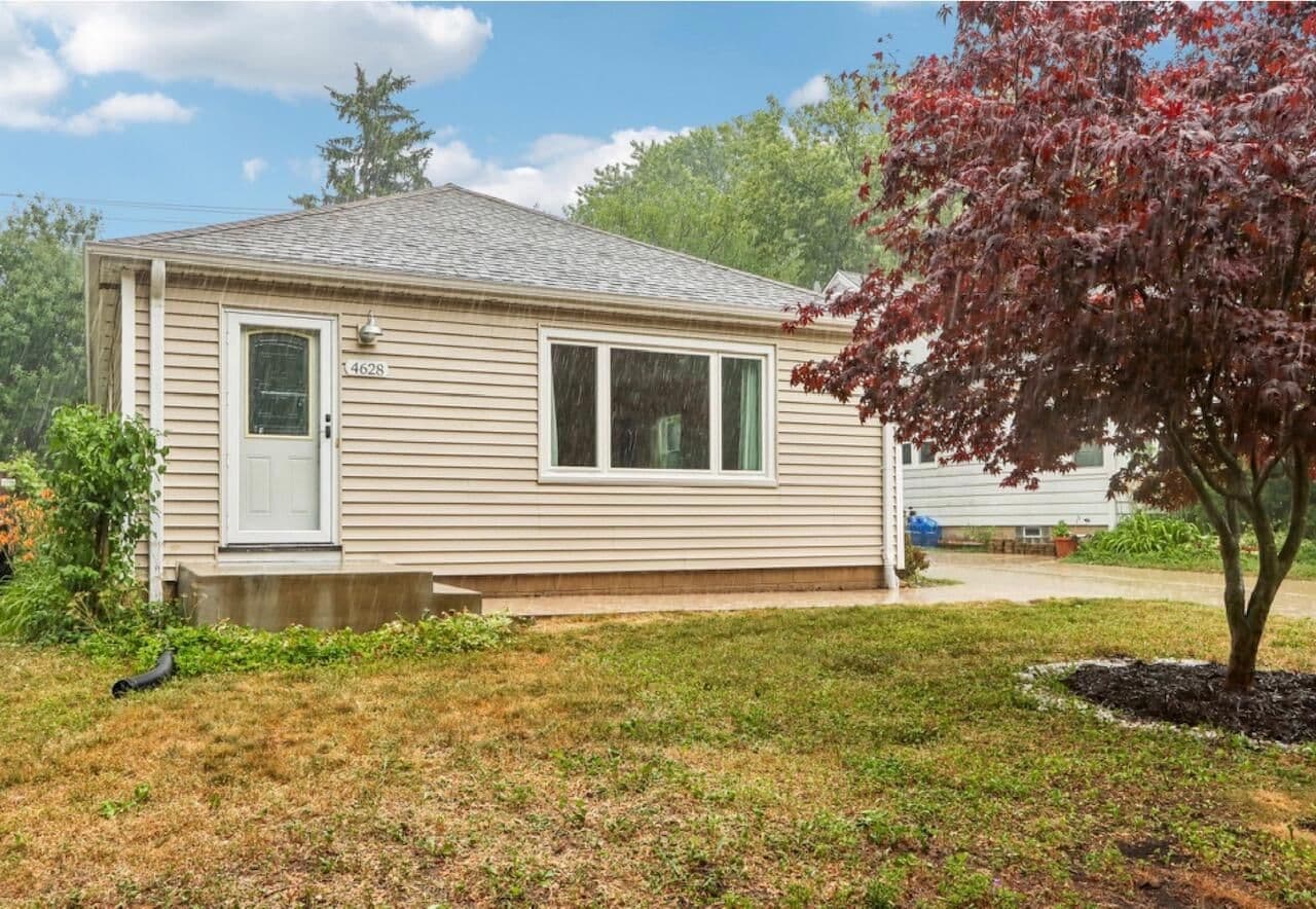 4628 Hollywood, Whitefish Bay, WI