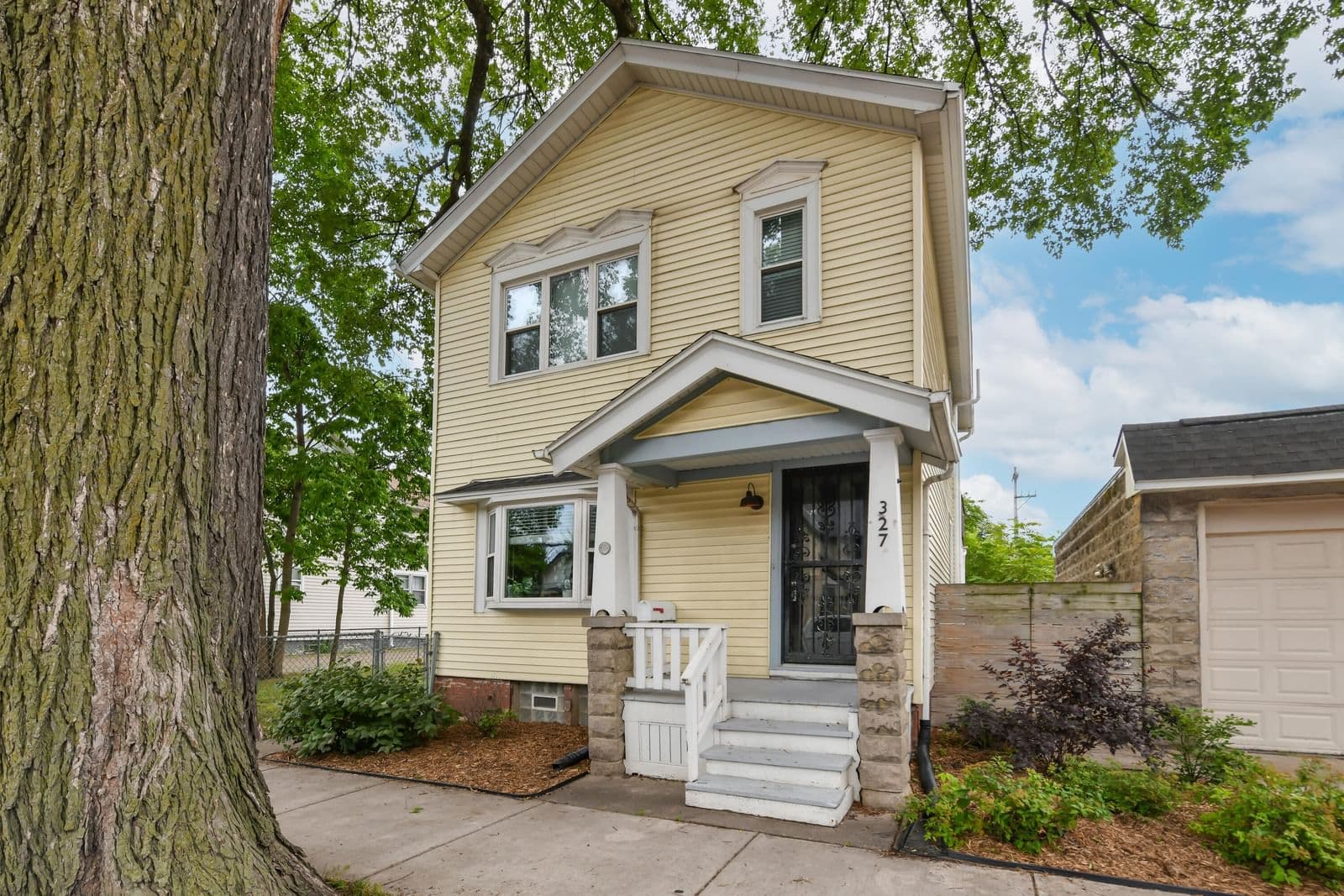 327 Mineral, Milwaukee, WI