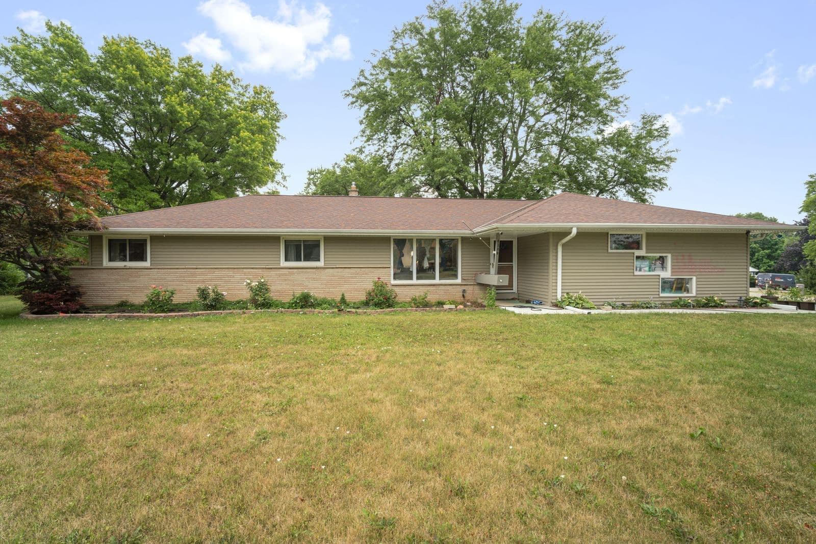 4380 143rd, Brookfield, WI