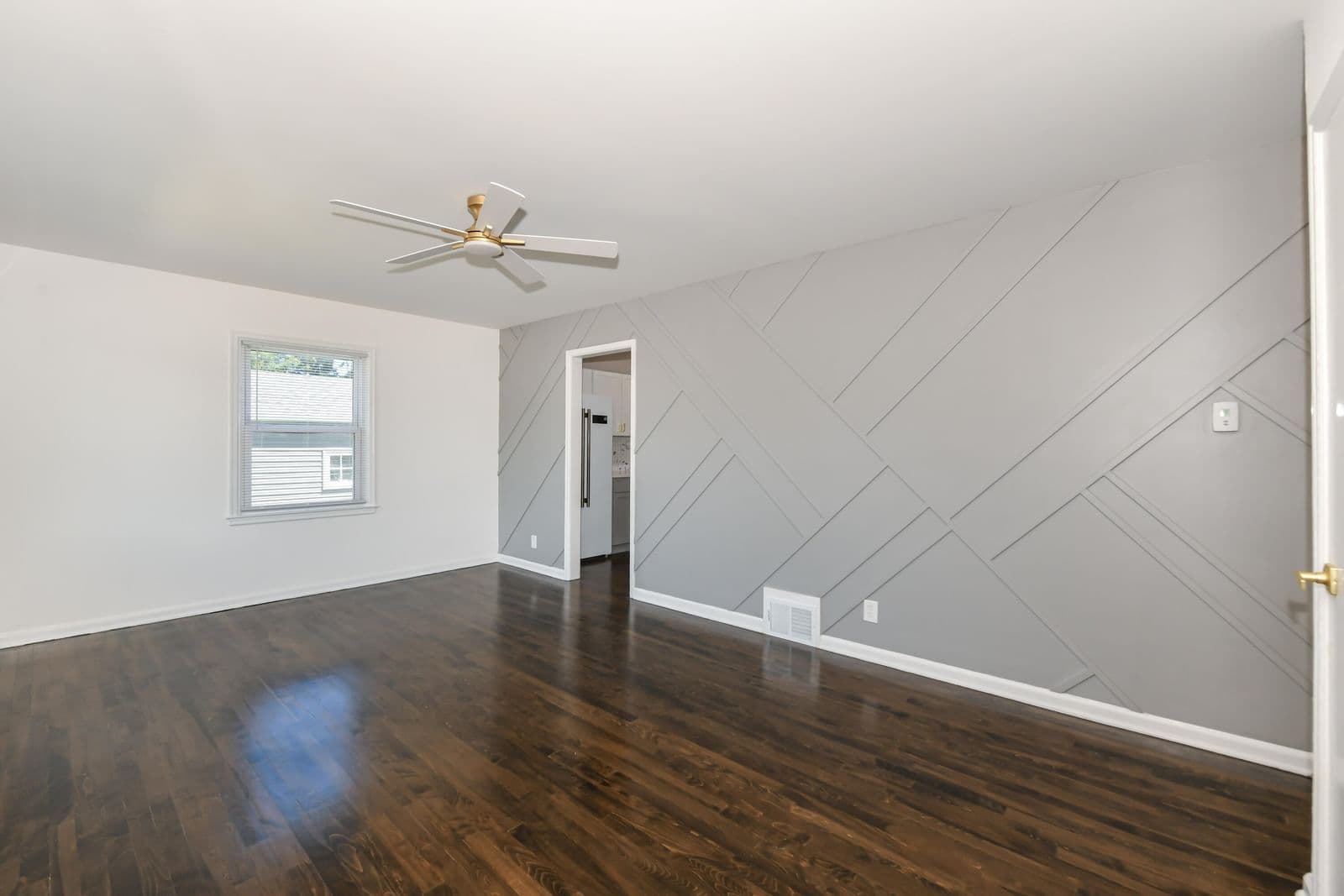 Photo 4 of 4380 51st