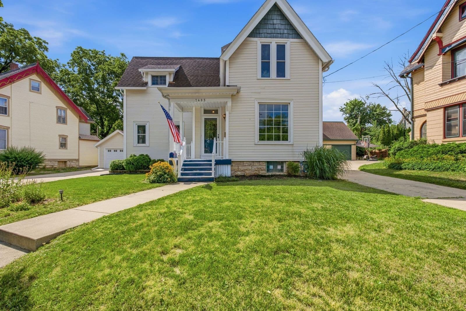 7405 Milwaukee, Wauwatosa, WI