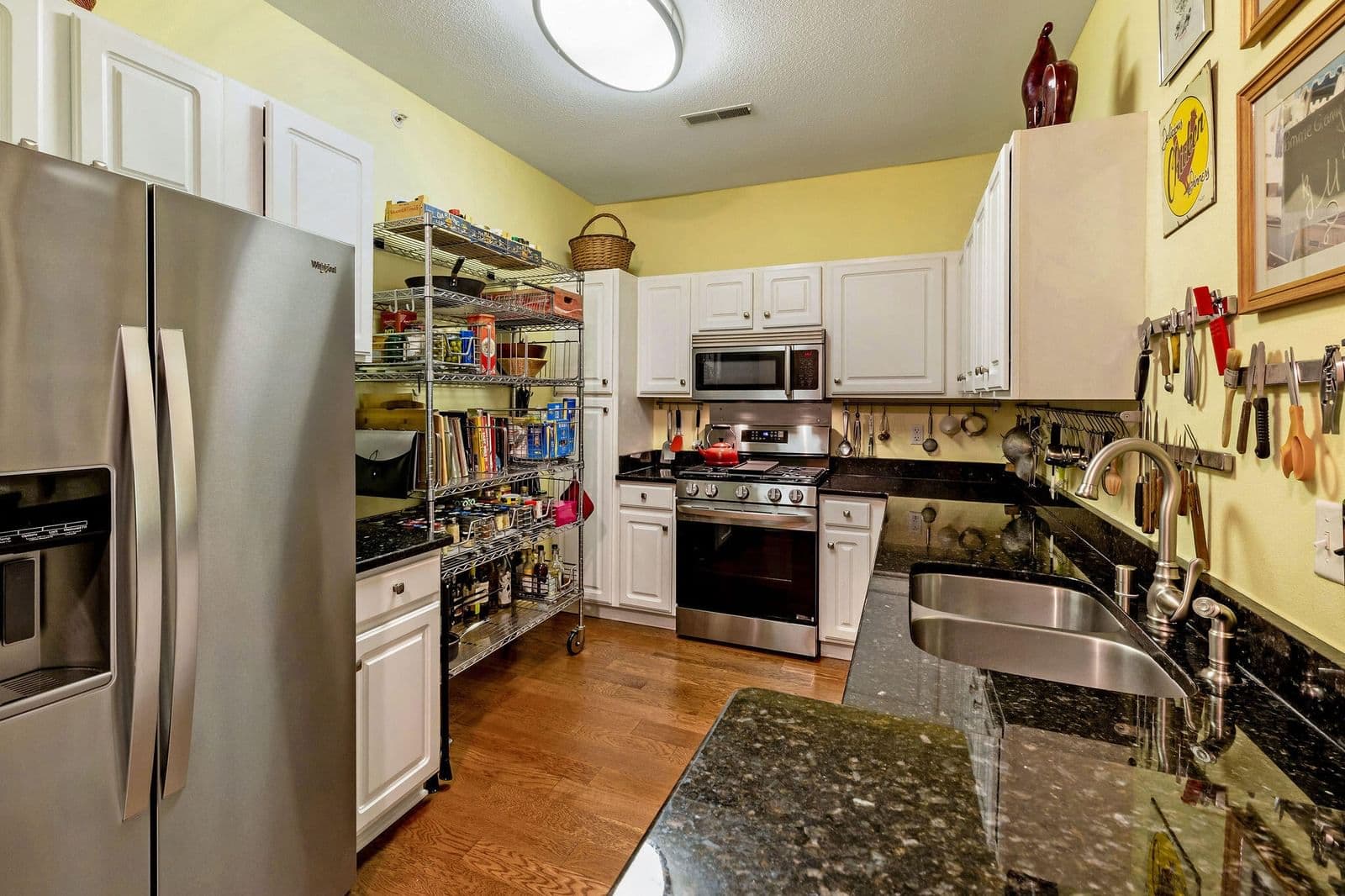 1300 Prospect
