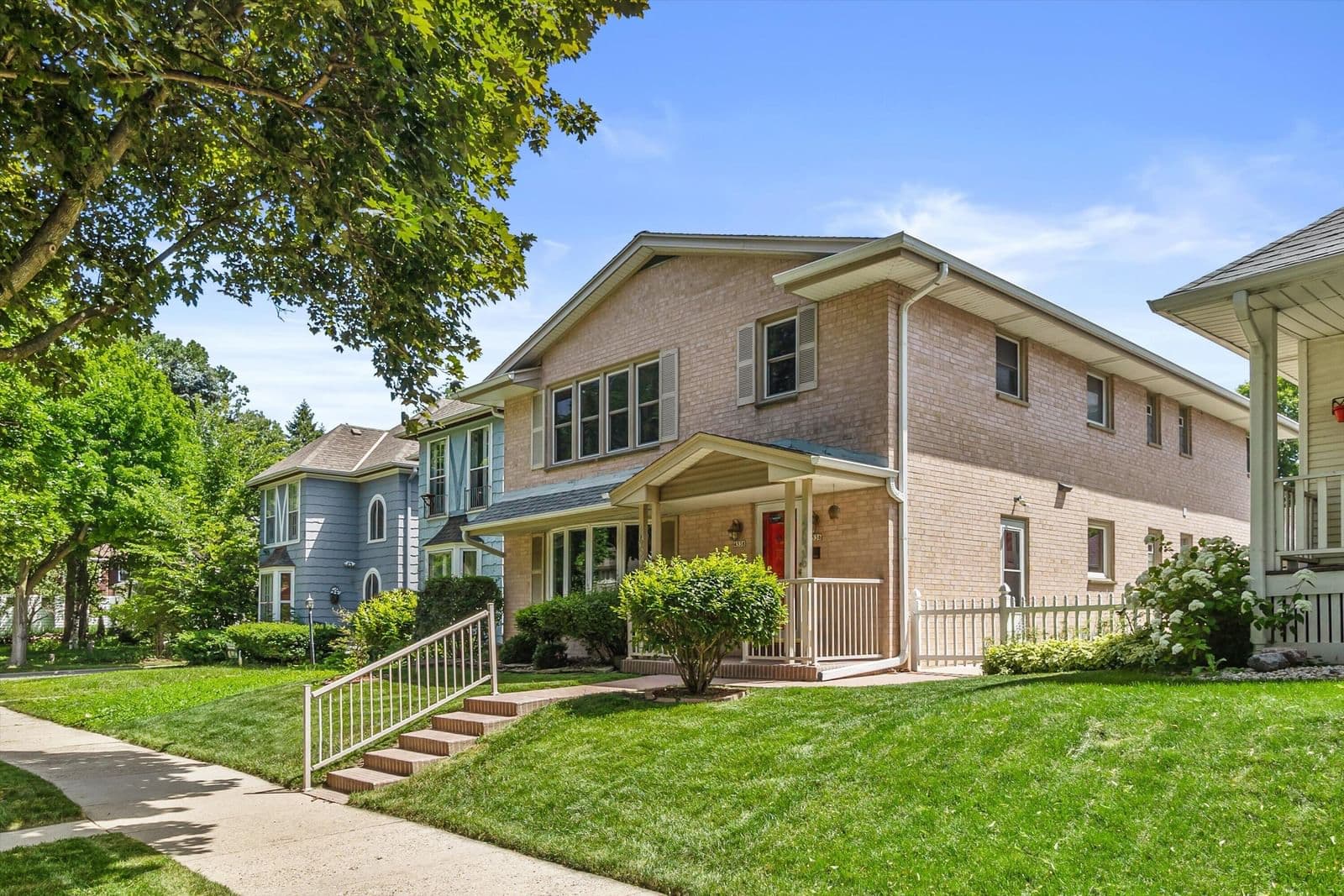 4536 Larkin, Shorewood, WI