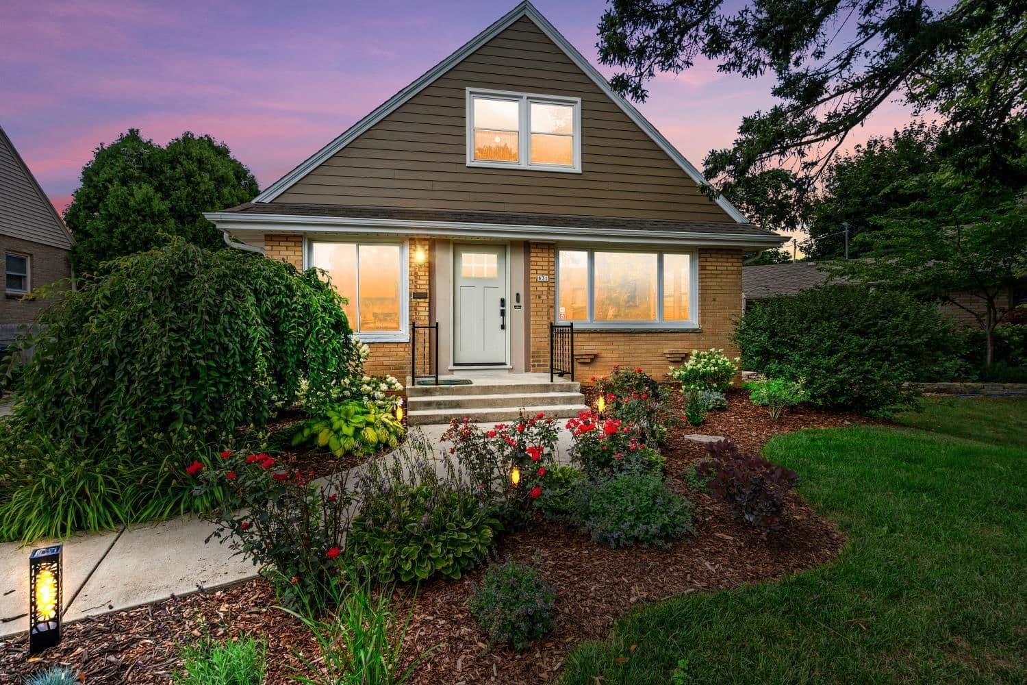631 104th, Wauwatosa, WI