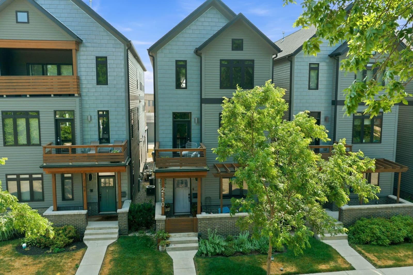 2110 Aldrich, Milwaukee, WI