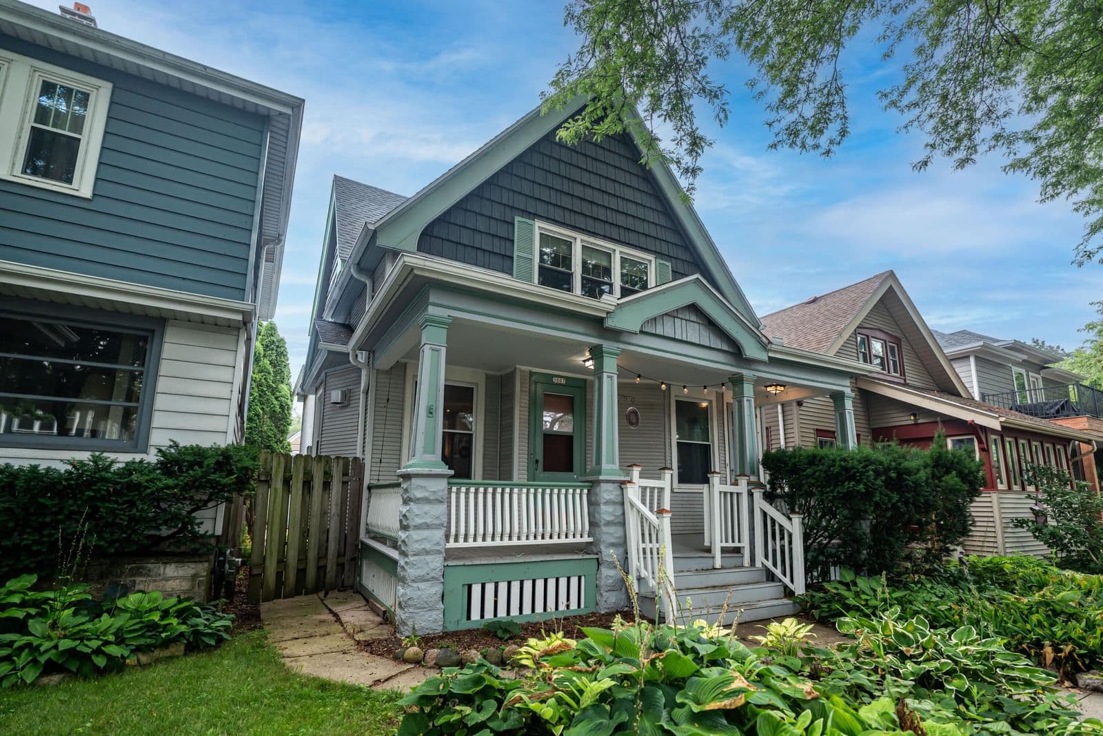 3007 Superior, Milwaukee, WI